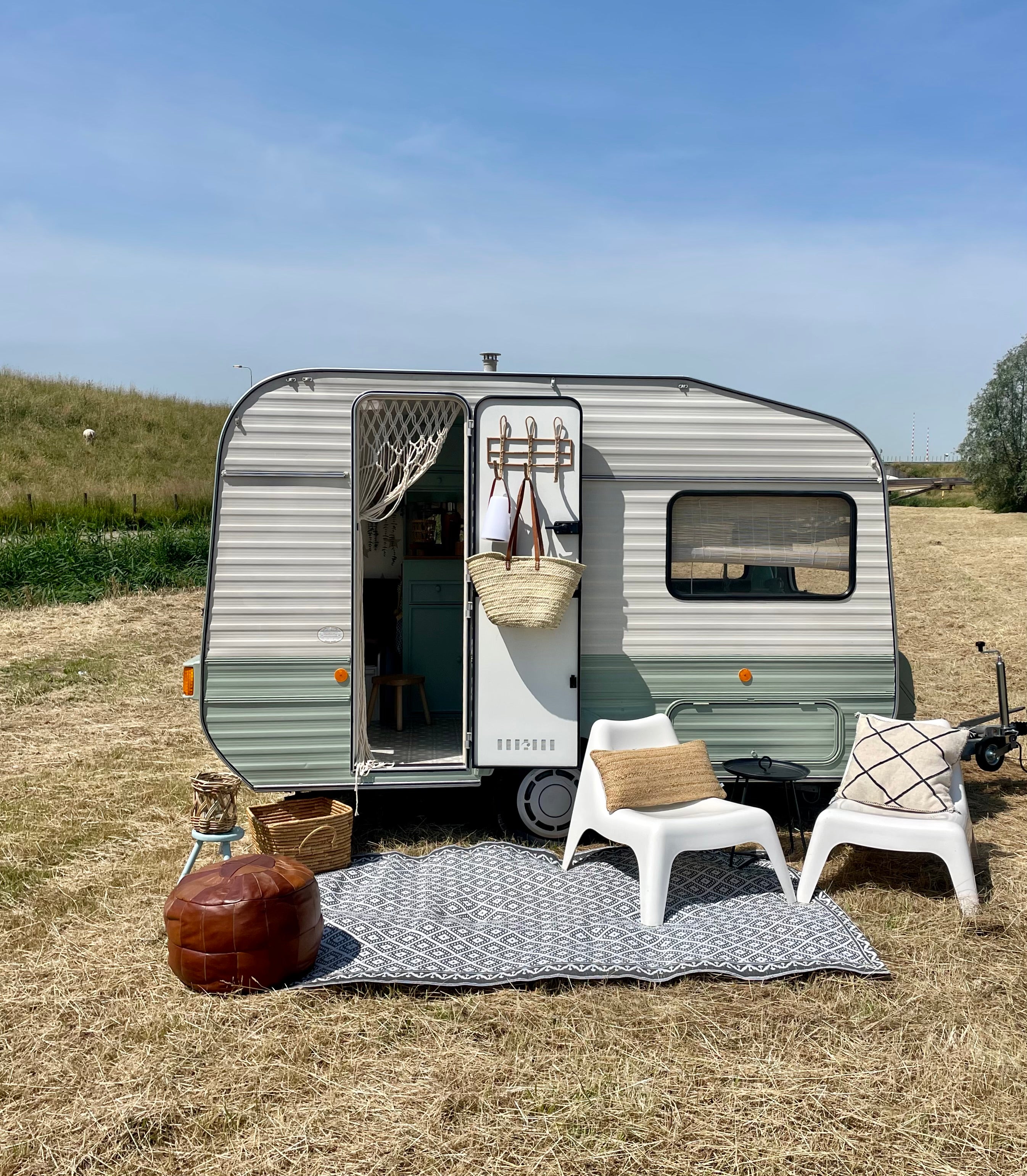 Wohnwagenfarbe Daintree Green 