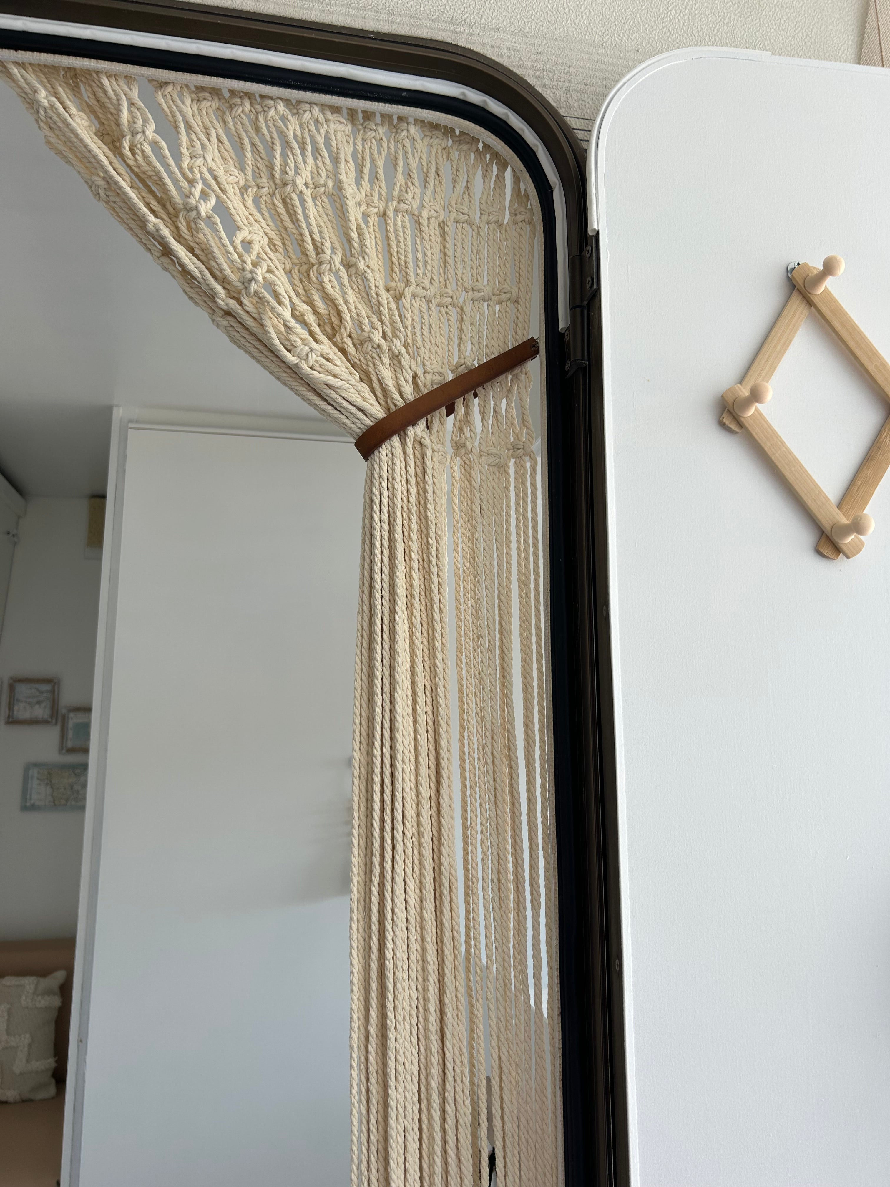 Boho-Türvorhang mit robustem Lederband