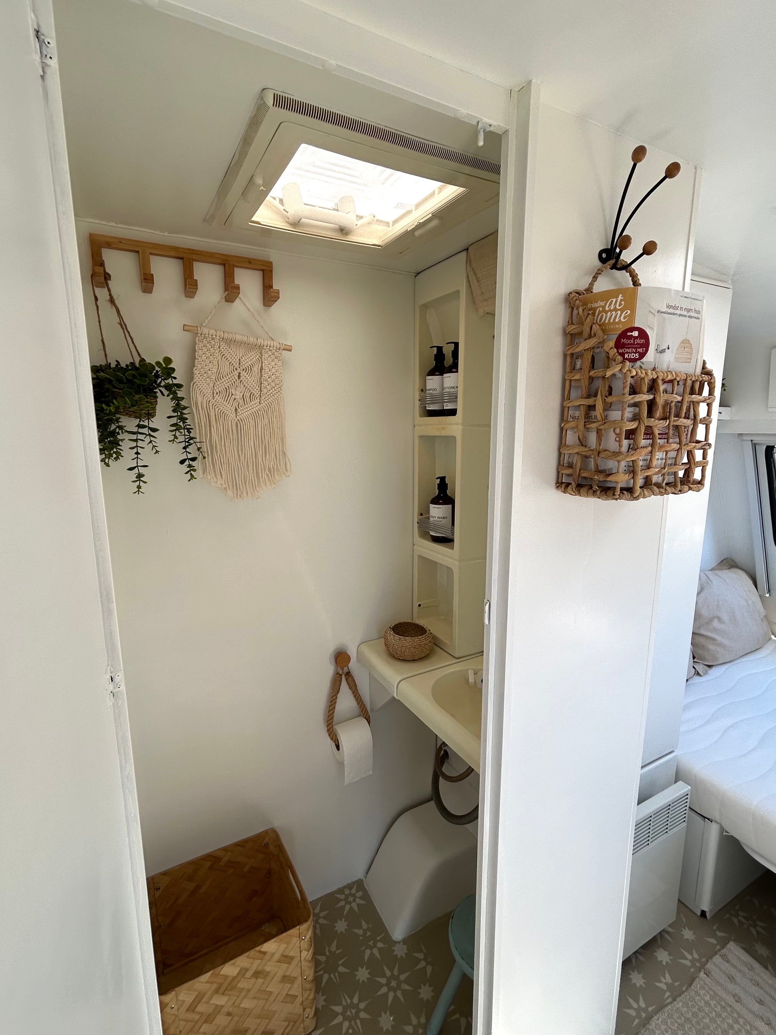 Adria Prima - ÄHNLICHES MODELL BALD ERHÄLTLICH!