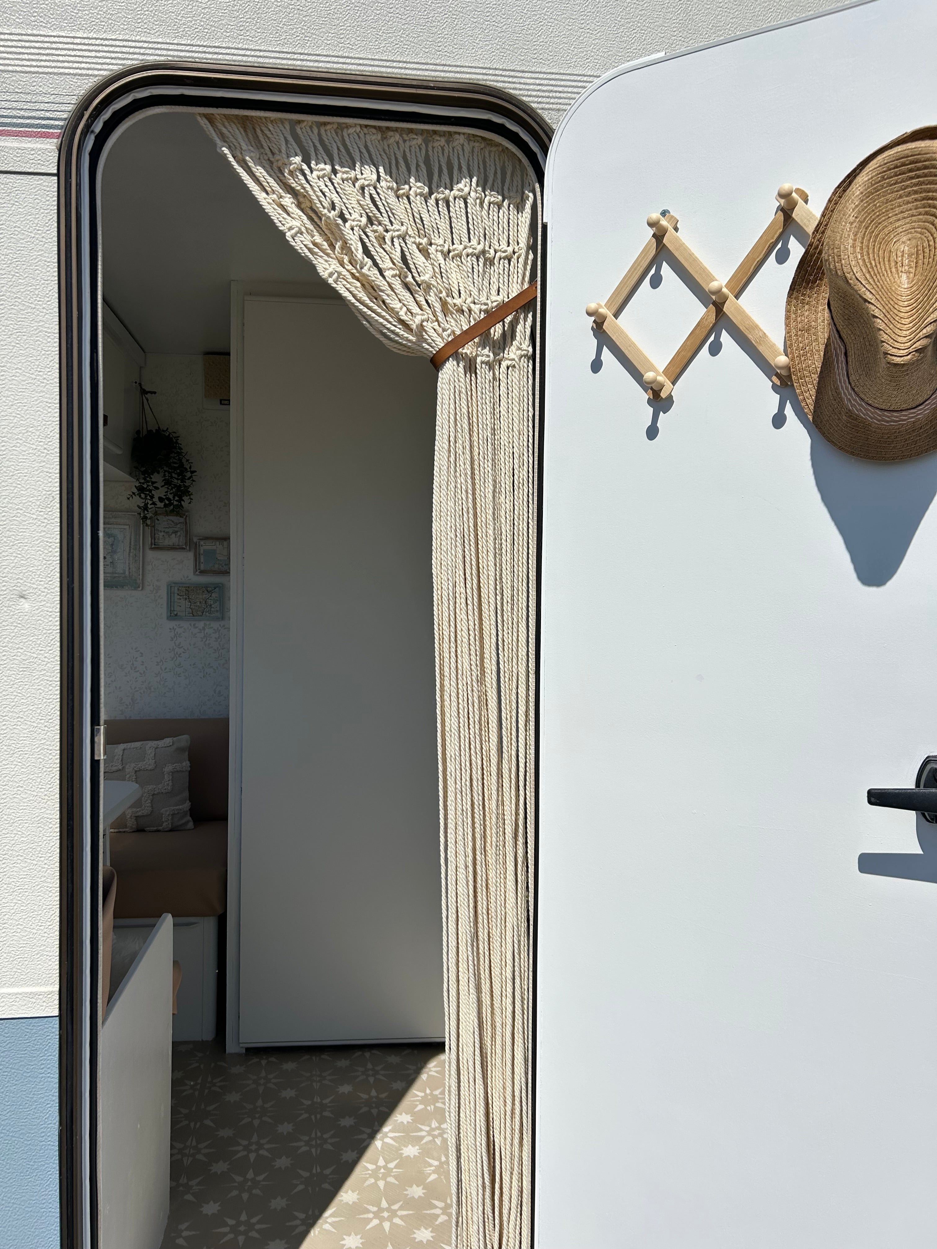 Adria Prima - ÄHNLICHES MODELL BALD ERHÄLTLICH!