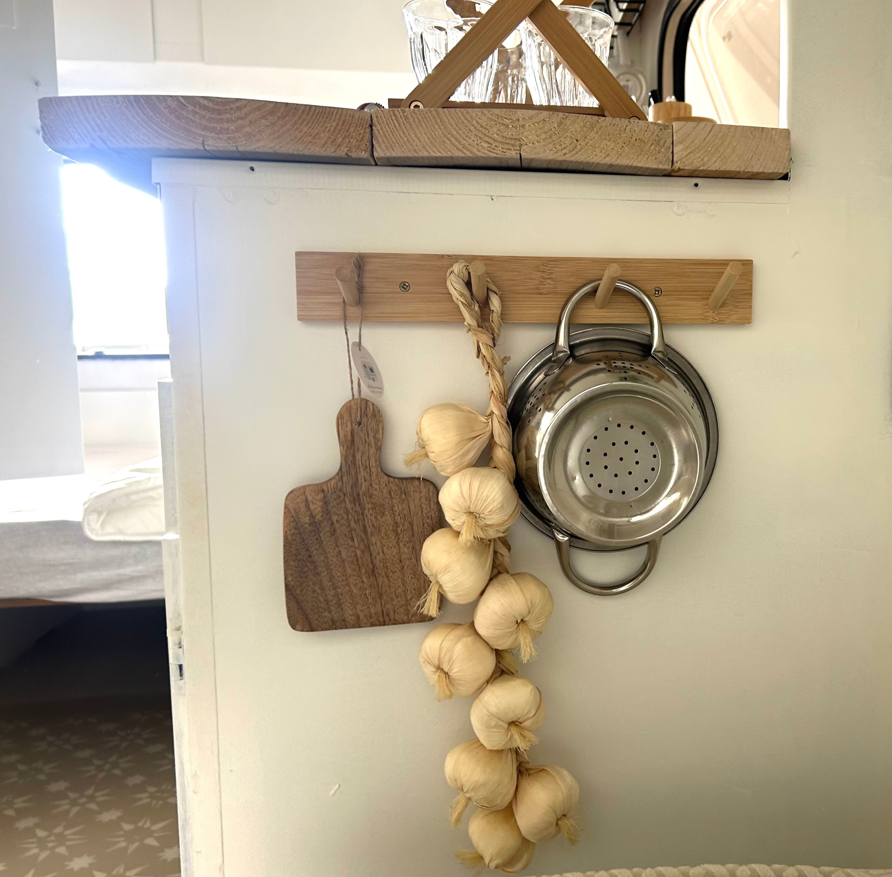 Dekorative Knoblauchkette