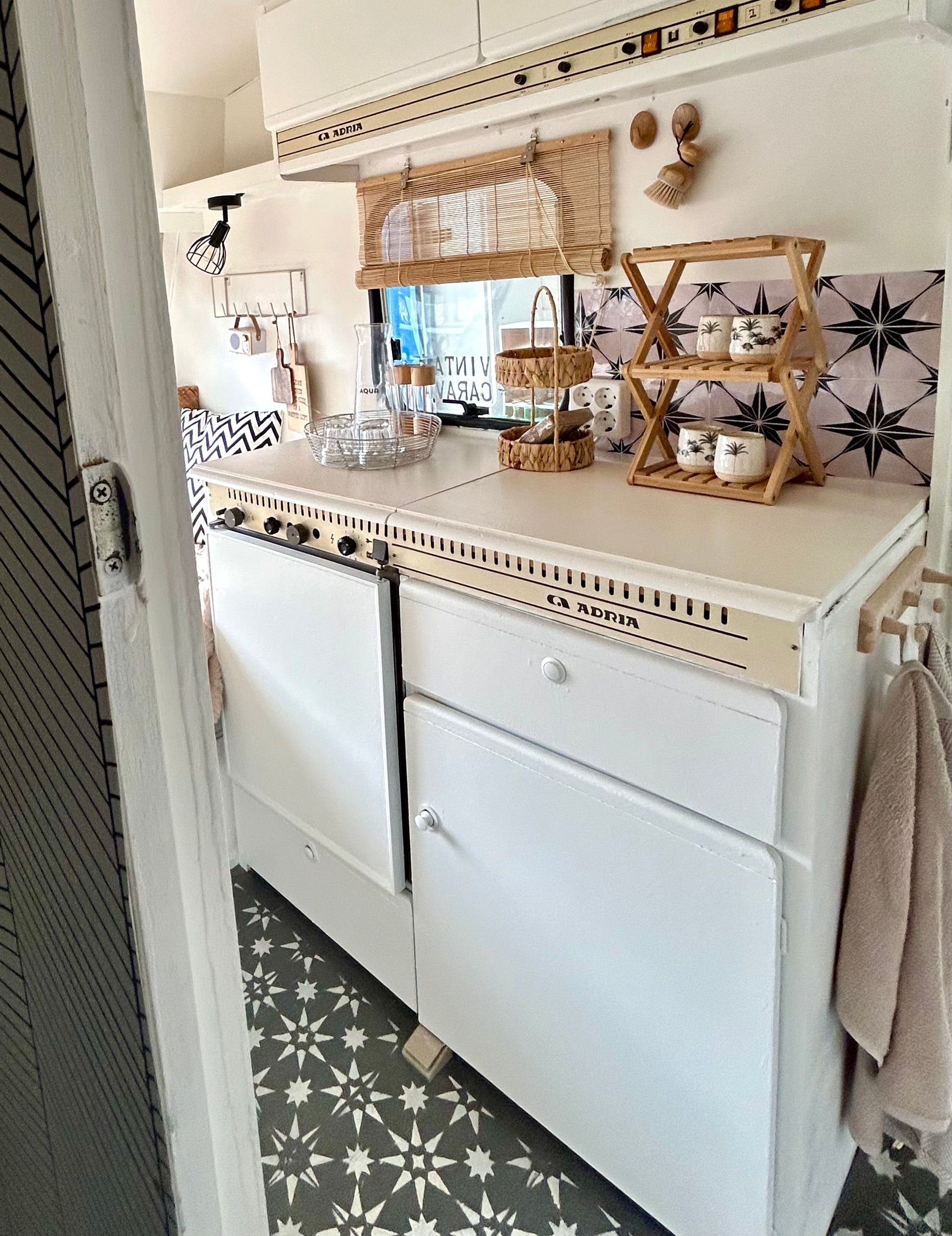 Adria Prima - ÄHNLICHES MODELL IN KÜRZE ERHÄLTLICH!