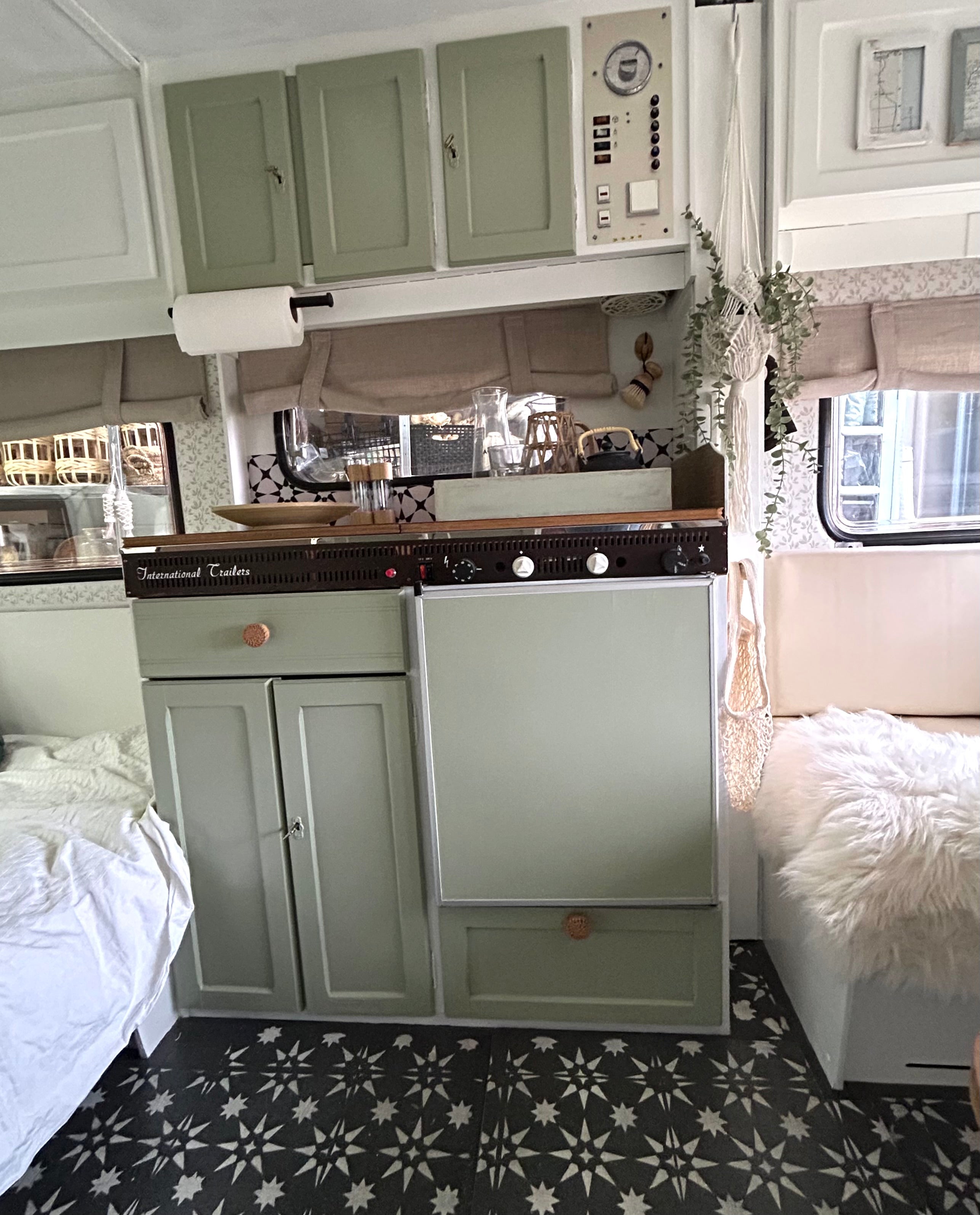 UMBAU - IT-Wohnwagen 